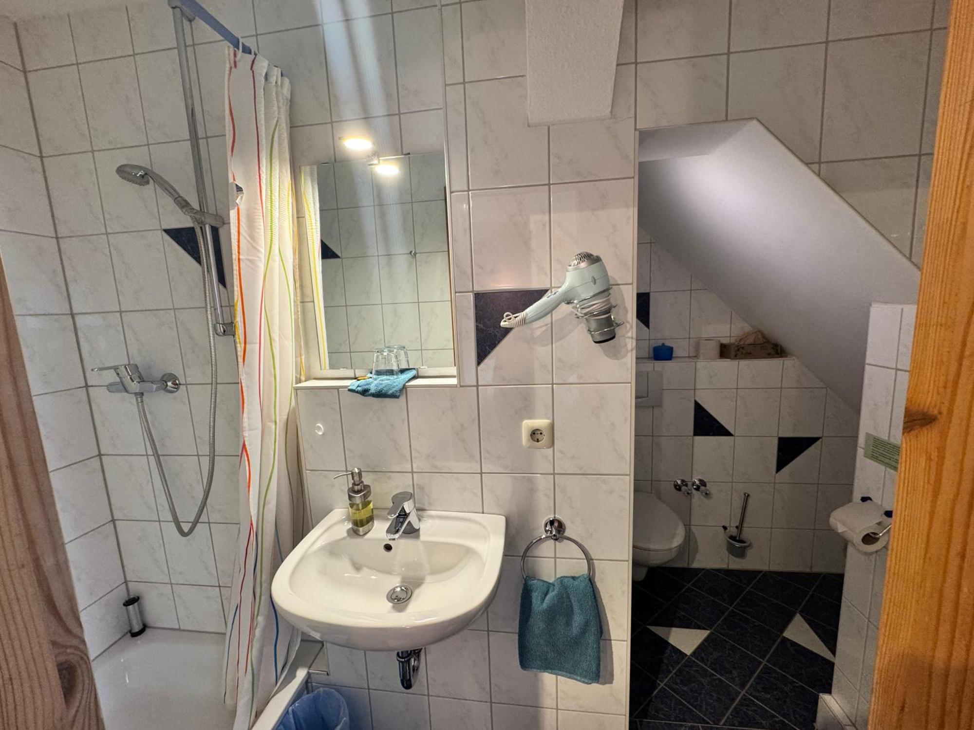 Hotel Gruenwald Άνσμπαχ Εξωτερικό φωτογραφία