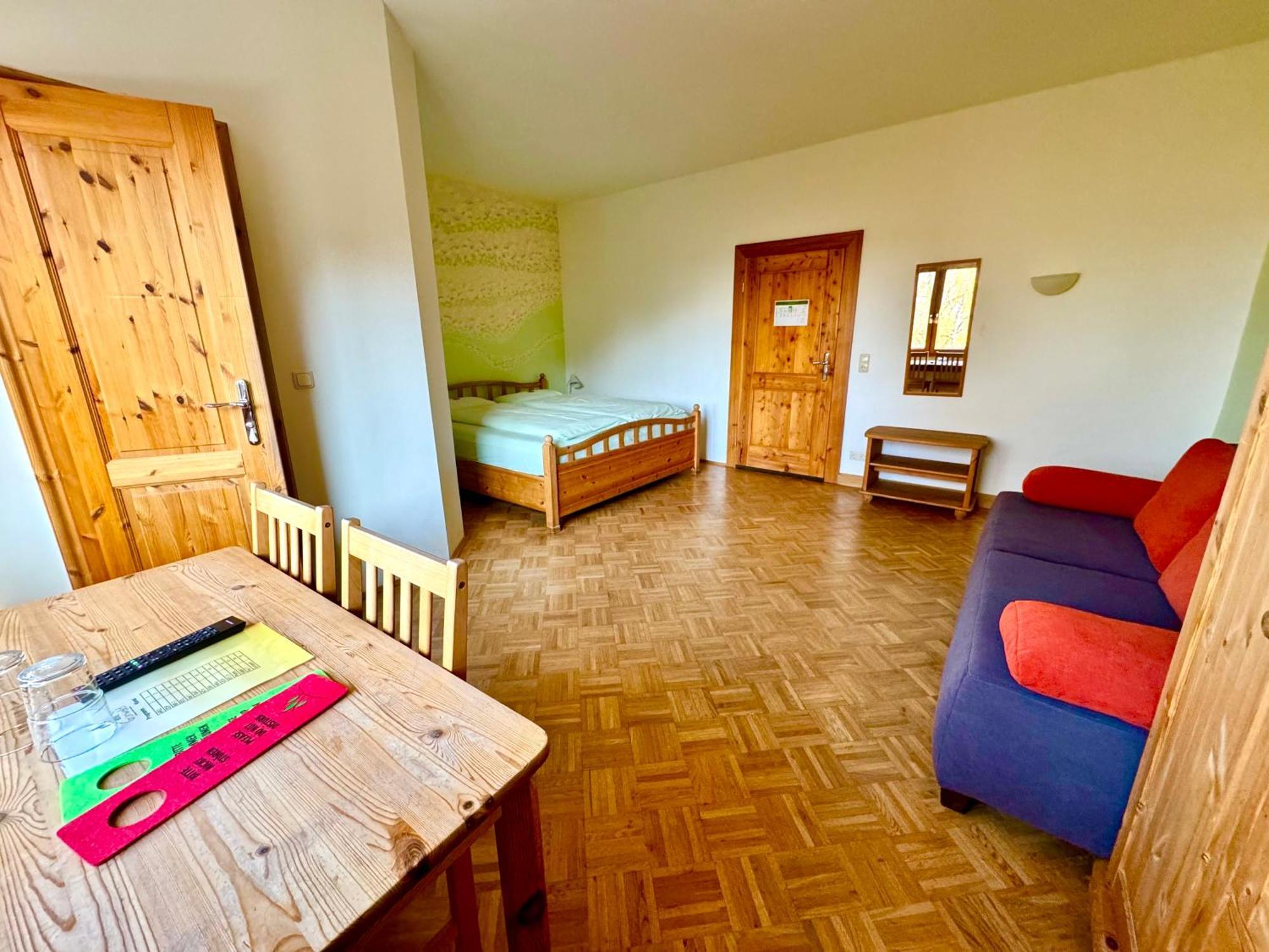Hotel Gruenwald Άνσμπαχ Εξωτερικό φωτογραφία